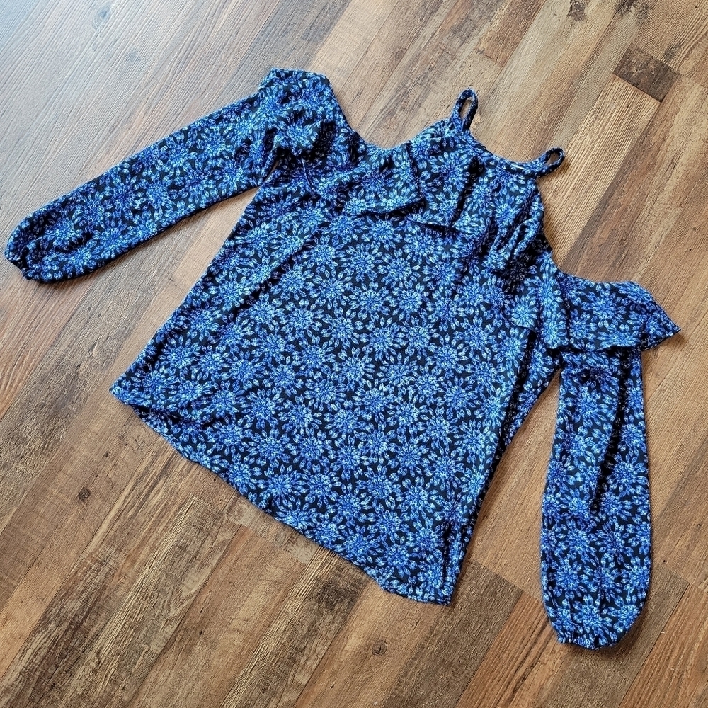 Michael Kors Blue Floral Ruffled Peekaboo Blouse - Picture 2 of 9